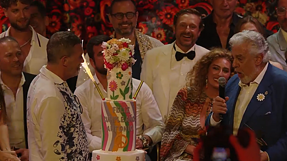 Plácido Domingo canta el cumpleaños feliz a Antonio Banderas
