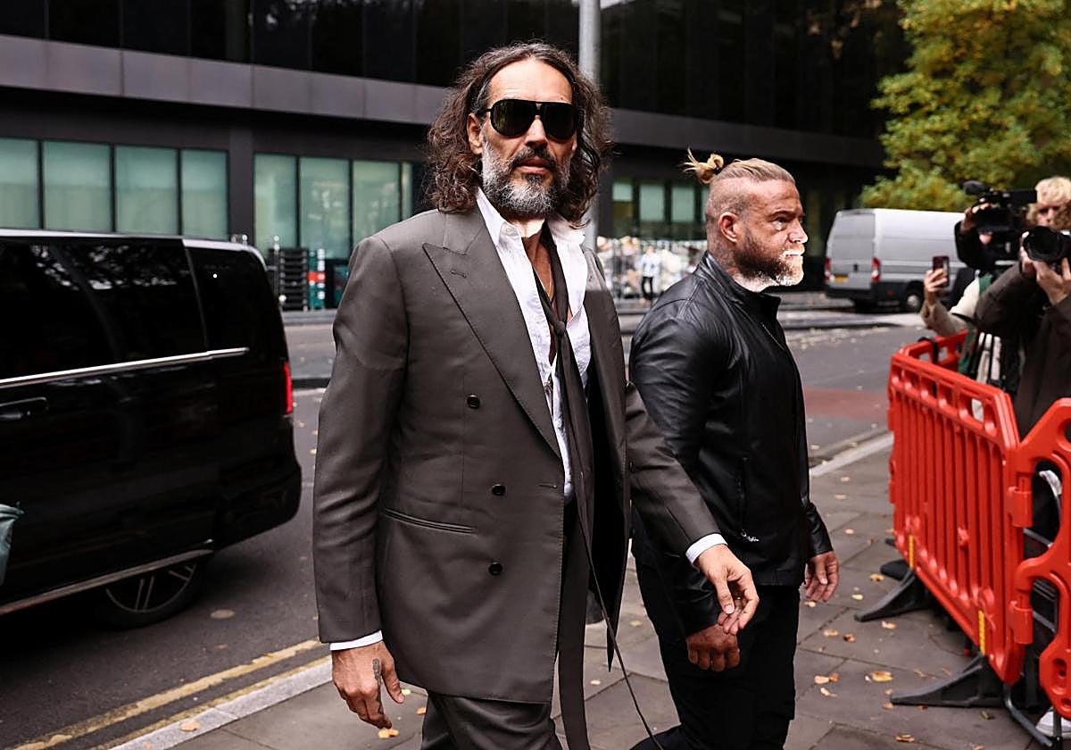 Comienza el juicio contra Russell Brand
