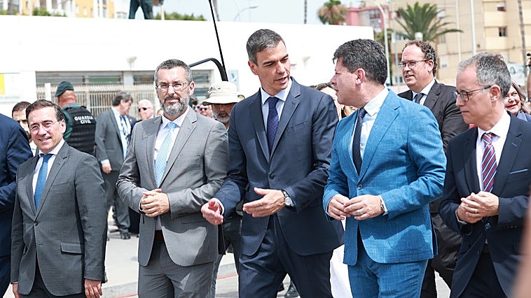 España y el Reino Unido celebran en Gibraltar la caída «del último muro de la Europa continental»