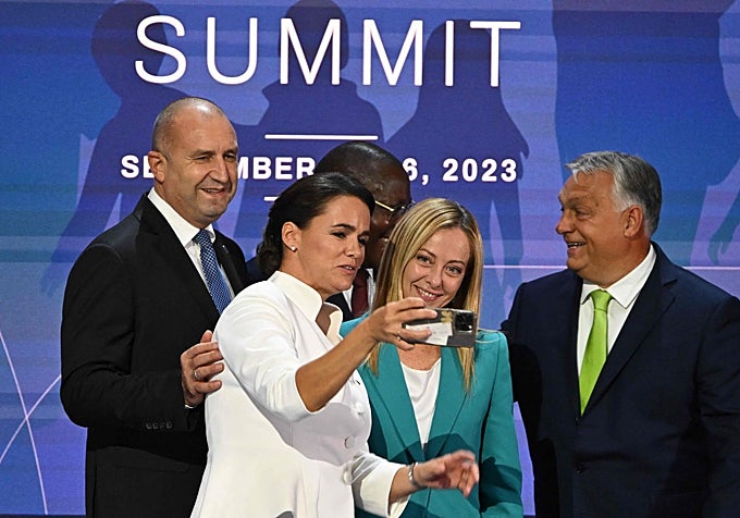 Radev, a la izquierda, y Orbán, a la derecha, durante una cumbre en Budapest.