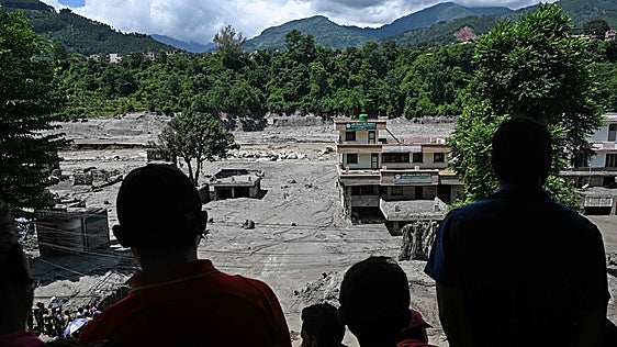 Nepal descubre bajo el lodo la magnitud de una tragedia que podría repetirse pronto