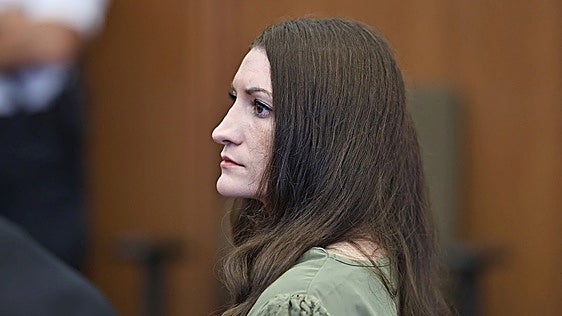 El juicio a la enfermera estadounidense que mató a sus tres hijos es declarado nulo