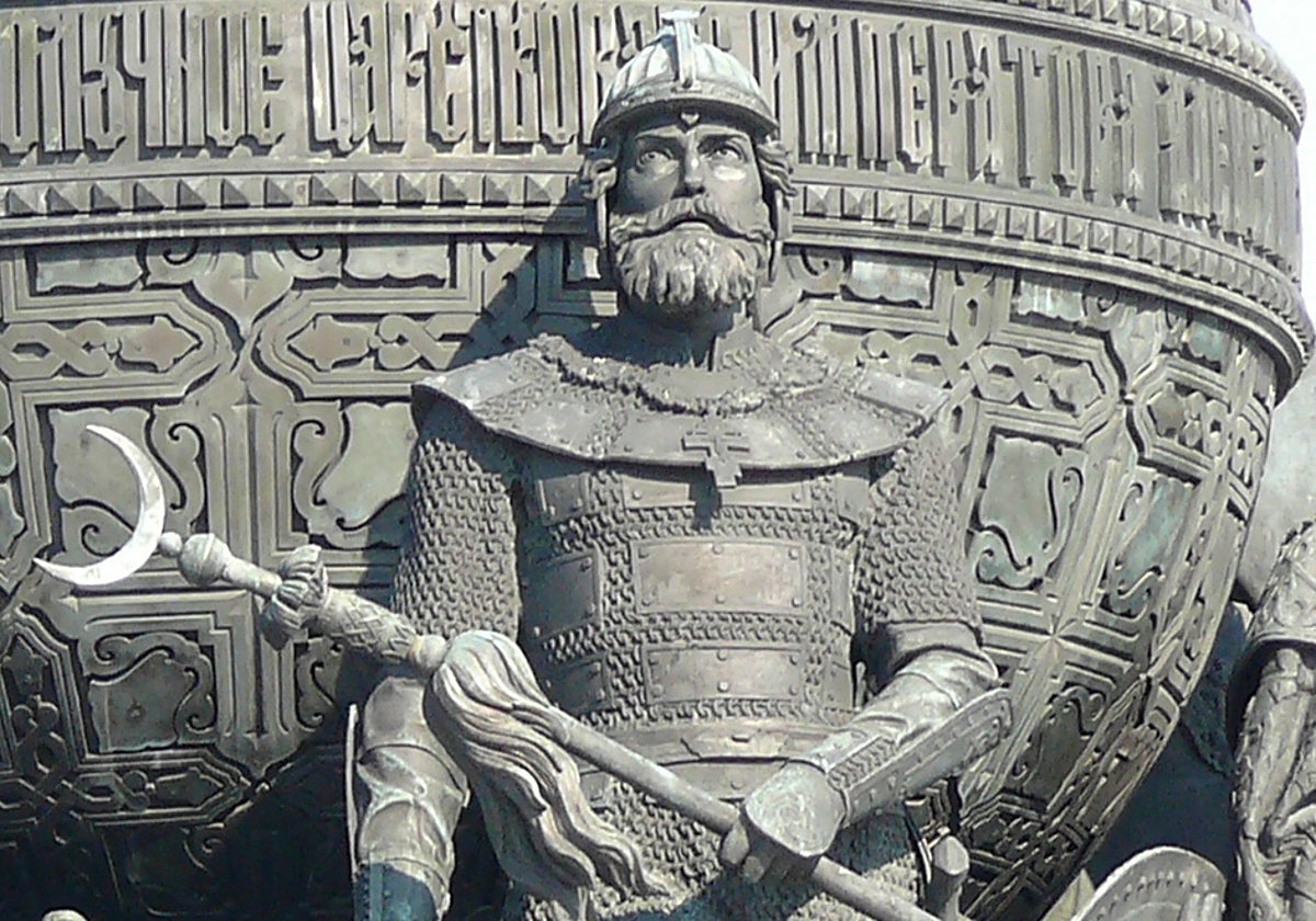 Rusia lleva al frente las reliquias de un príncipe guerrero medieval para «fortalecer el espíritu» de los soldados