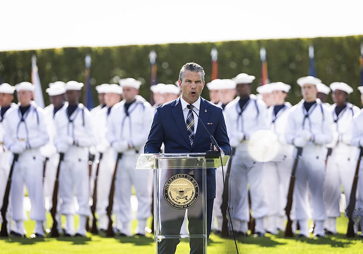 Pete Hegseth, secretario de la Guerra, en un discurso a las ramas de las fuerzas armadas de EE UU.