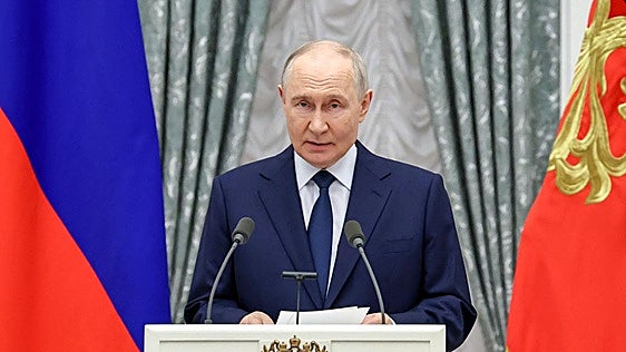 Putin ya es el gran líder, de nuevo