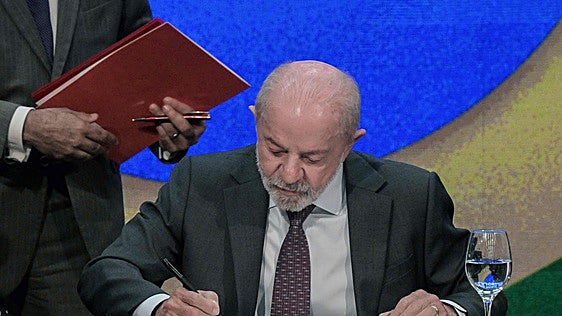 Lula prohíbe apuestas deportivas en línea en Brasil nueve días antes de las elecciones