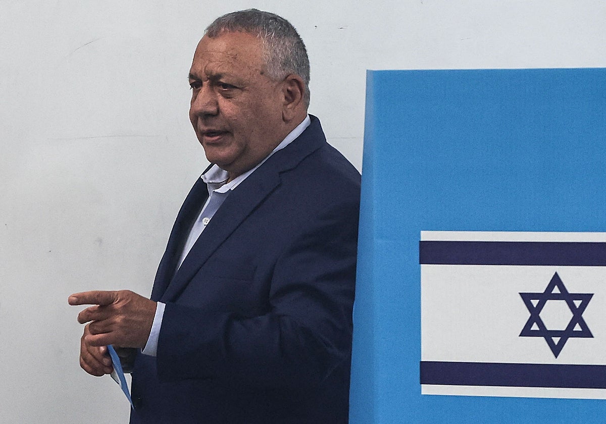 Eisenkot, el general retirado que perdió un hijo en Gaza y que promete «unir» a los israelíes