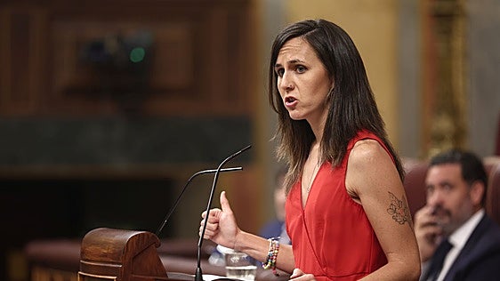 Podemos sobre el presidente: «Pedro Sánchez mea a la gente y le dice que llueve»