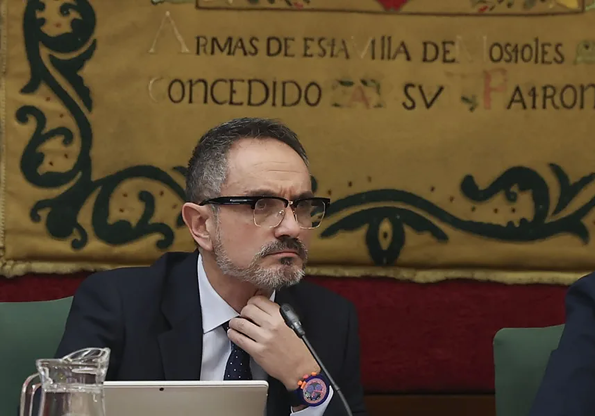 Imputado el alcalde popular de Móstoles por acoso sexual y laboral a una exconcejala de su partido