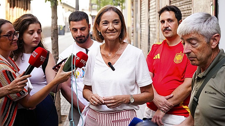 La exministra Maroto frena la rebelión de las bases y alivia a Sánchez al ganar las primarias de Madrid