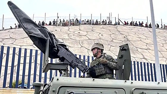 Defensa cancela todos los permisos a los militares de Ceuta e Interior limita vacaciones ante la amenaza de otro asalto