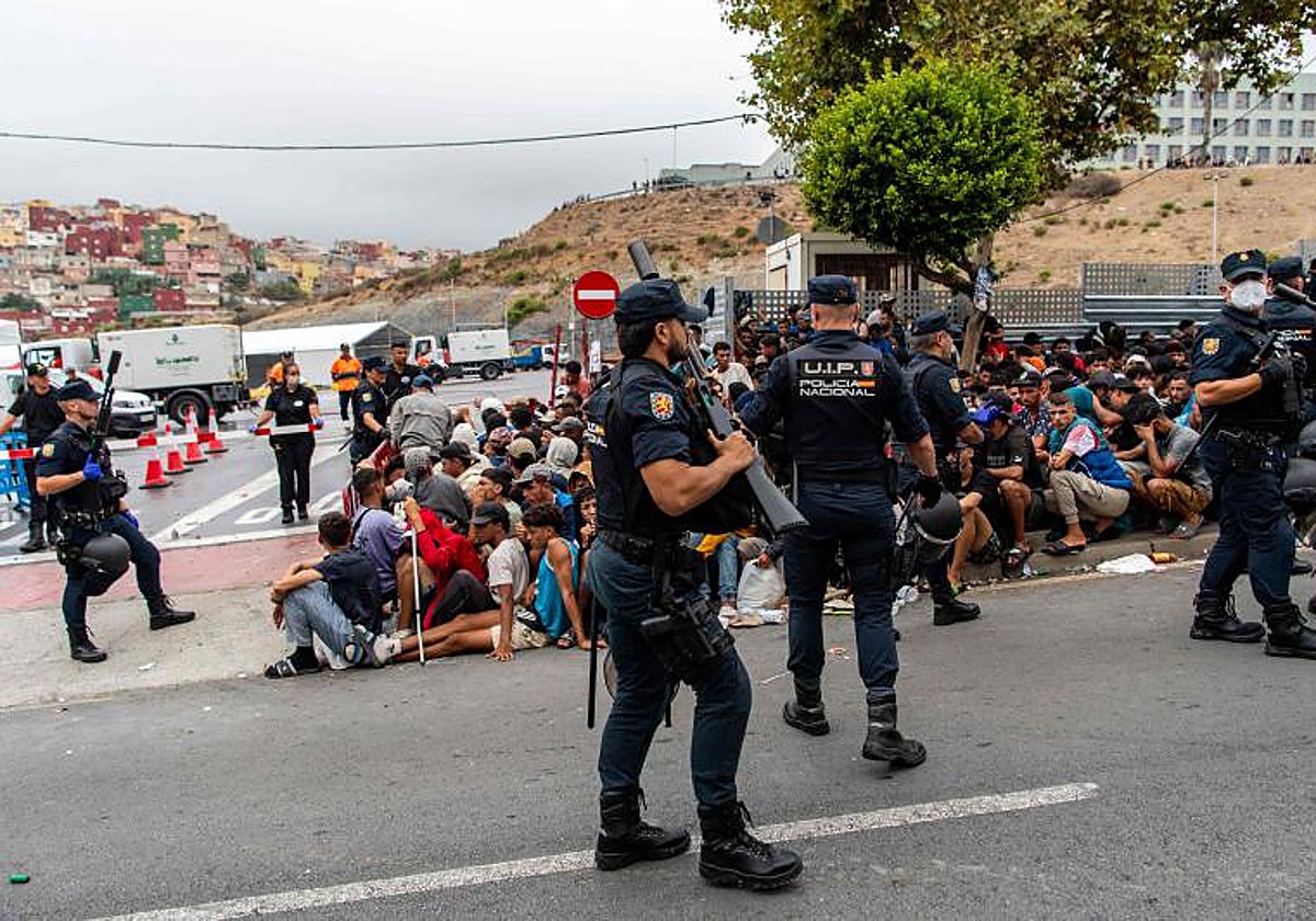 La jueza Tardón asume la investigación de la entrada a Ceuta por ser un «ataque grave contra integridad territorial»