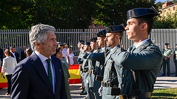 Marlaska carga contra el CNI: no informó de «nada mínimamente relacionado con lo que ocurrió» en Ceuta