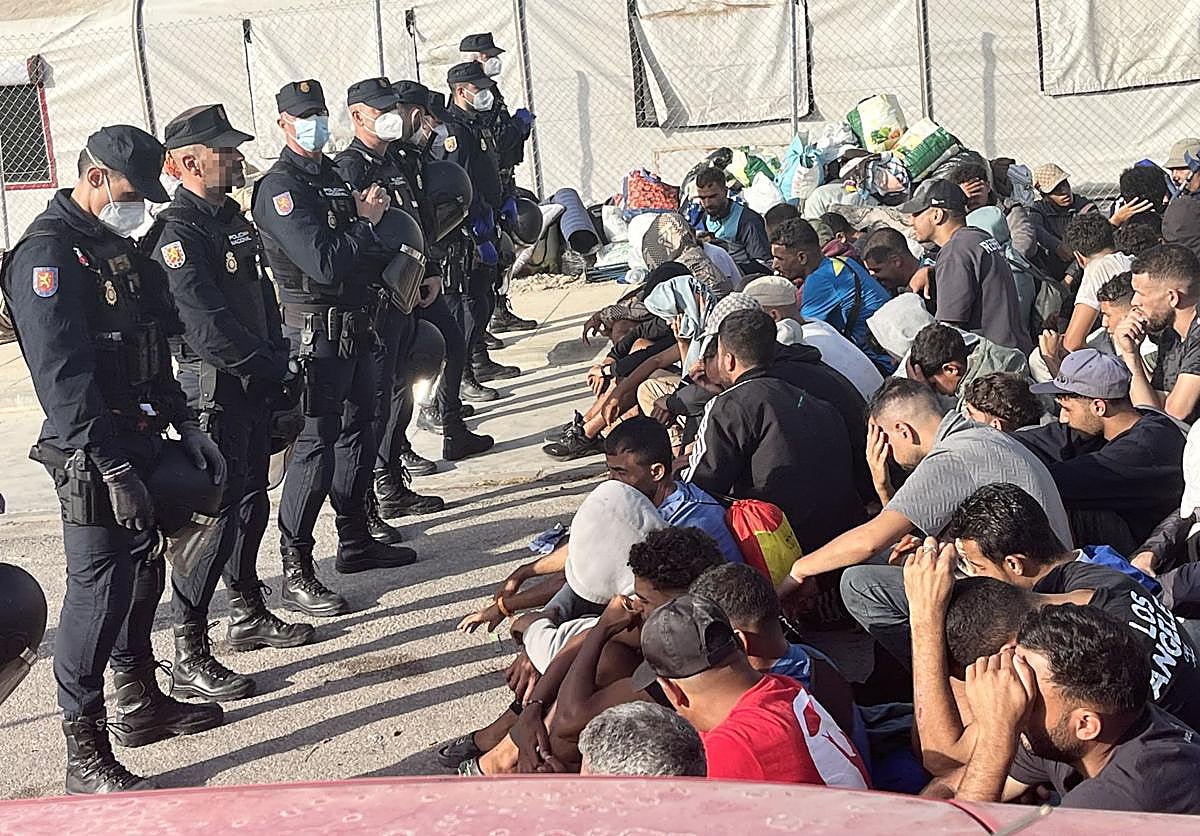 Marruecos promete a los eurodiputados que aceptará a todos los menores no acompañados que han cruzado a Ceuta