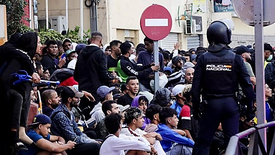 El Gobierno achaca la tensión en el puerto de Ceuta a un «efecto llamada» por la decisión de la Audiencia Nacional