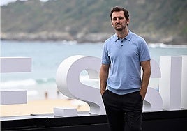 Raúl Arévalo ha presentado la serie 'El castillo' en el Festival de San Sebastián