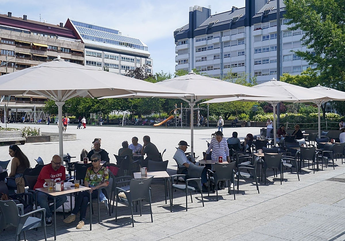 Detienen a una pareja por tener sexo en una plaza de Vitoria «llena de niños»