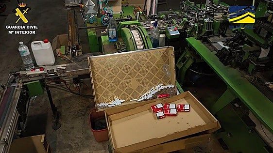Desmantelan seis fábricas ilegales de tabaco que producían casi ocho millones de cigarrillos diarios
