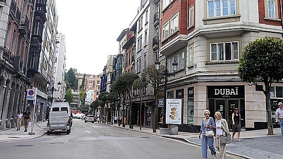 El detenido en Oviedo con droga y dinero usó el arma al ver a su novia con otro