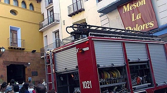Mueren un bombero de la Diputación de Zaragoza y un trabajador en un incendio en Calatorao