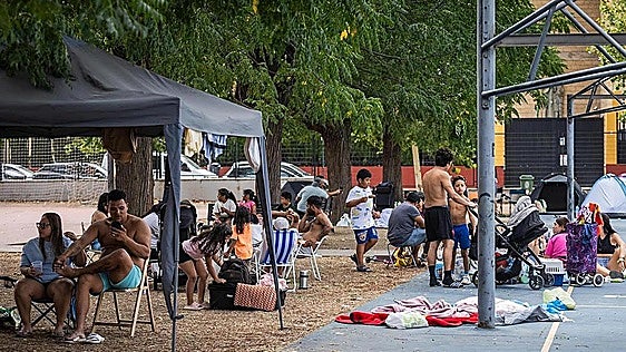 Los Salesianos, campo improvisado en Granada por los terremotos: «Aquí seguiremos hasta que esto termine»