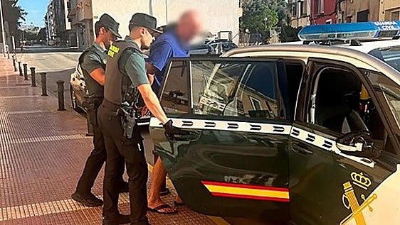 Fingía querer comprar casas para entrar y robar dinero y joyas en Alicante y Murcia