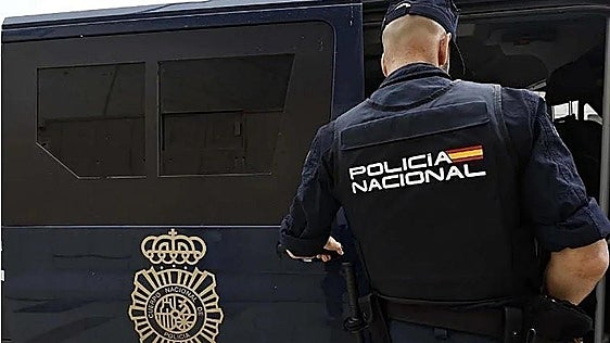 Detenidos dos canteranos del RCD Mallorca por grabar a escondidas un encuentro sexual con una menor