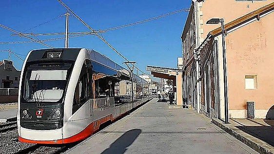 Muere una mujer de 74 años atropellada por un tranvía en Alicante