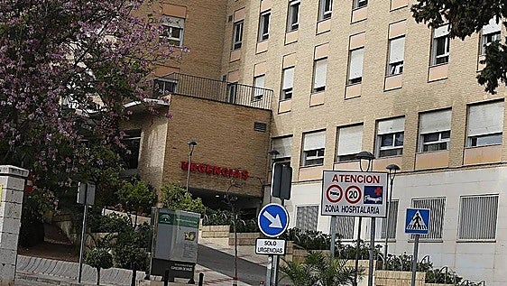 En estado crítico un hombre de 44 años tras ser golpeado por el portero de un bar de copas en Fuengirola