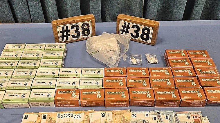 Incautación de récord en Asturias: 4.300 pastillas de viagra y casi tres kilos de cocaína en dos trasteros