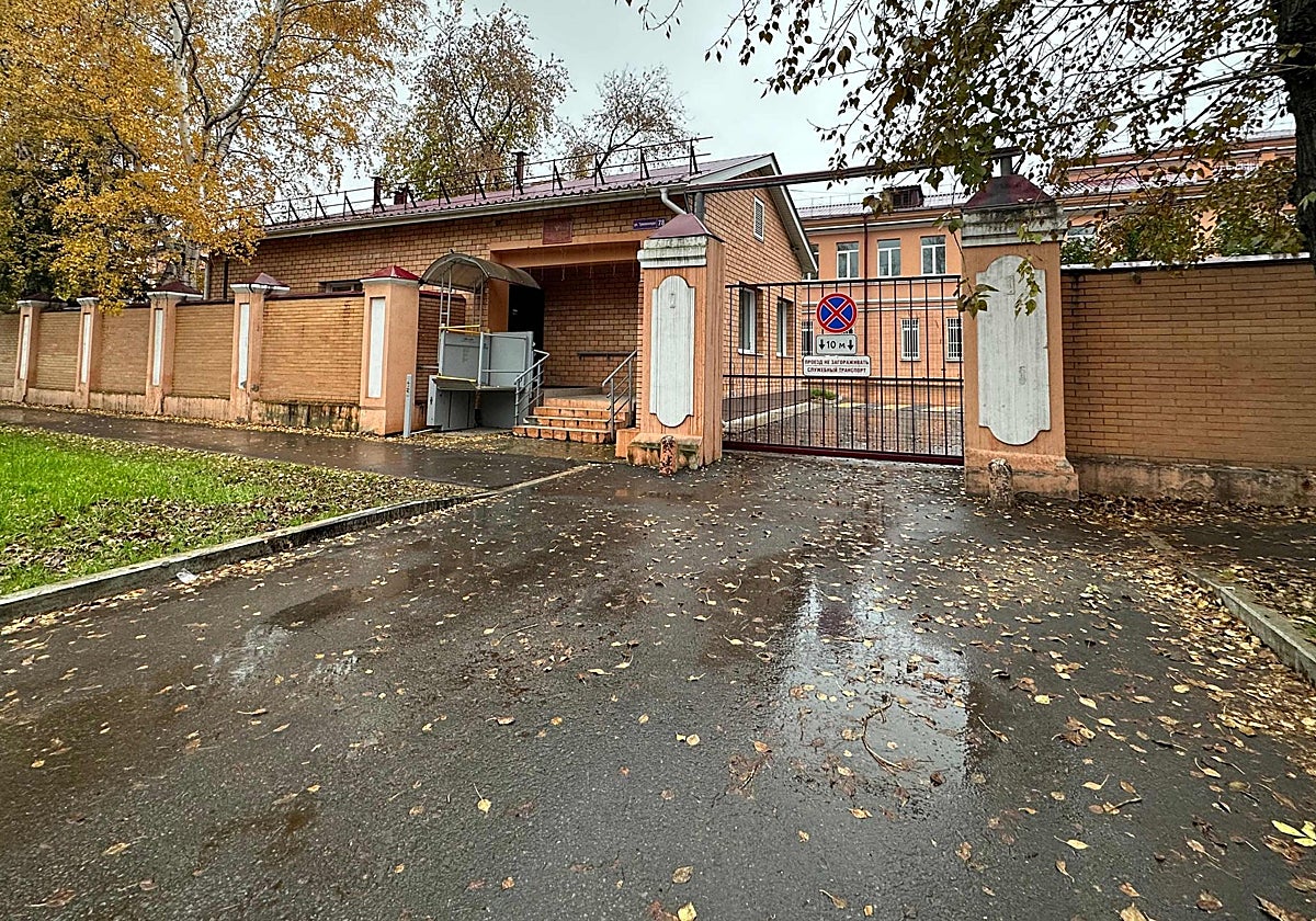 Entrada del instituto de investigación de Irkutsk donde se produjo el contagio.