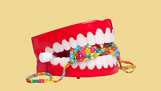 El picoteo 'adelgaza'... tus dientes: la 'operación bikini' que necesita tu boca