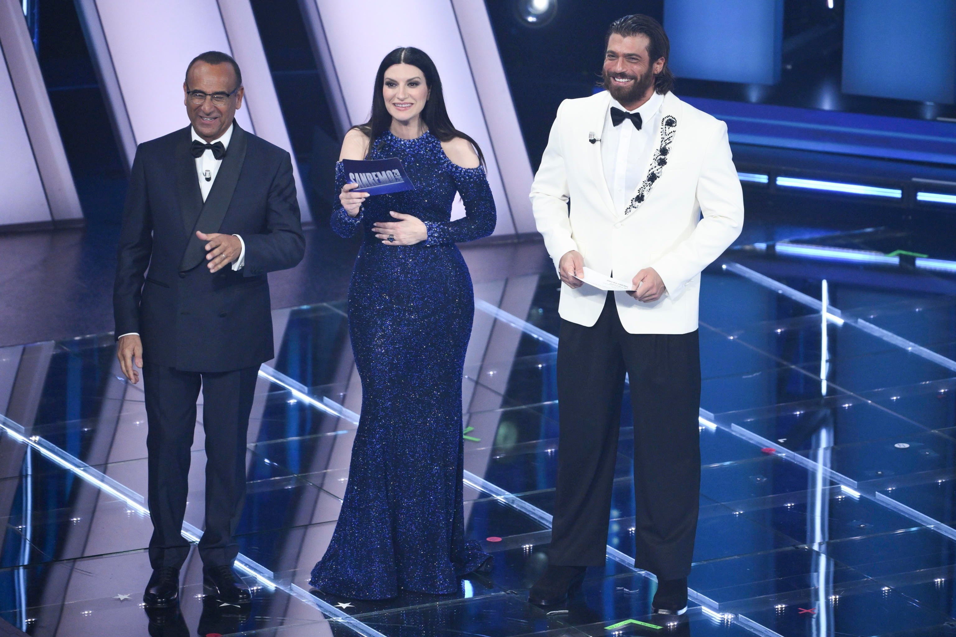 Comienza Sanremo 2026: cinco favoritos y desbandada general contra Eurovisión