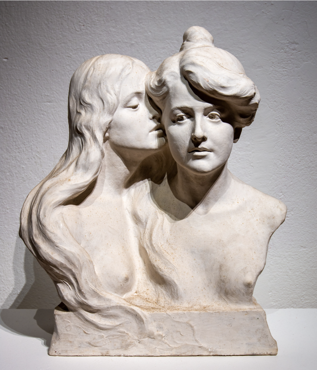 Ida Matton, 'El secreto', 1902, Yeso, 65 x 56 cm, Hälsinglands Museum.