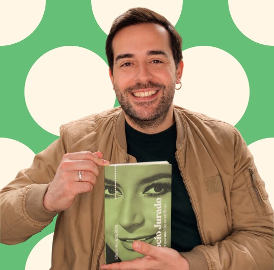 Progay, feminista y devota: Carlos Barea homenajea a Rocío Jurado en los 20 años de su fallecimiento