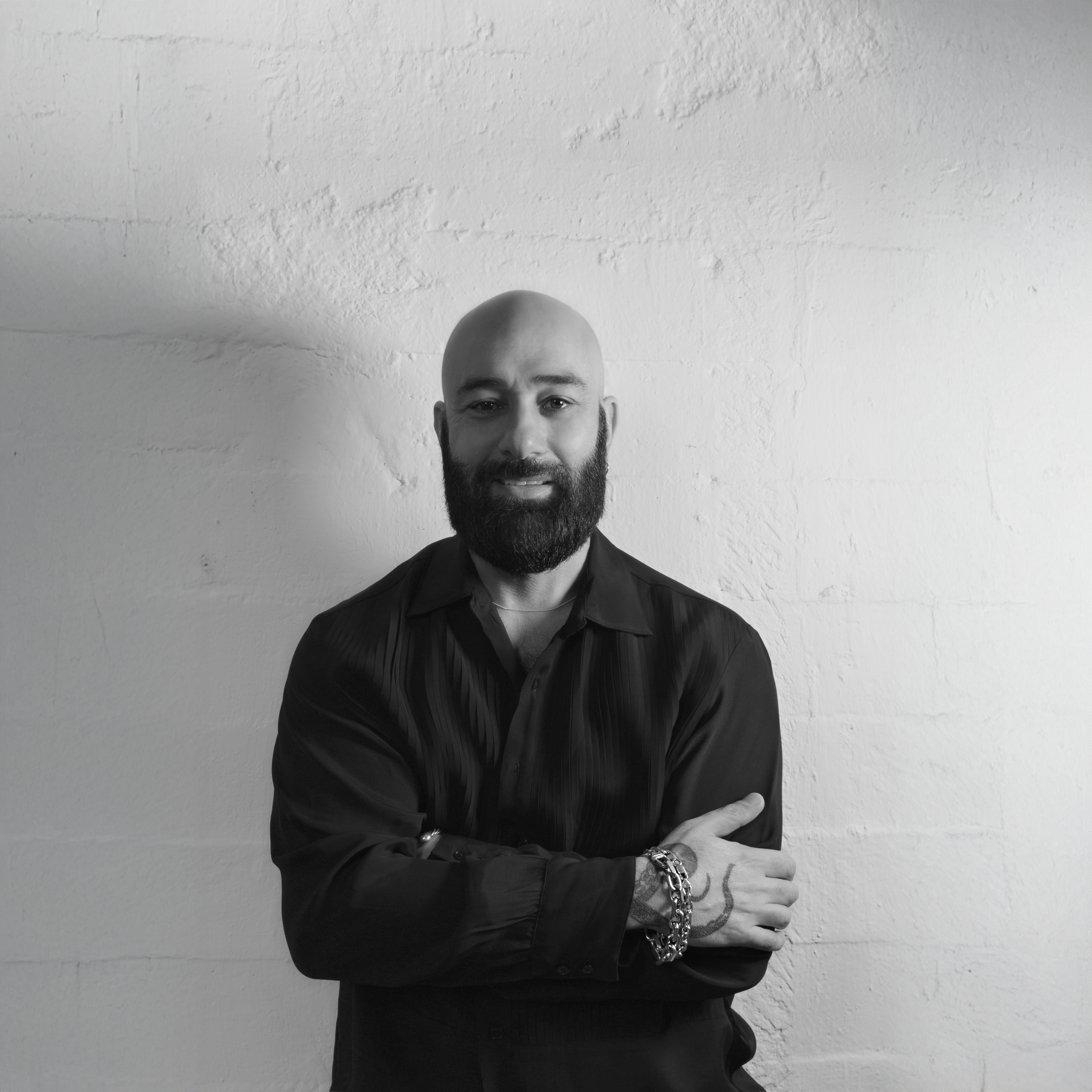 Assaad Awad, el diseñador que pasó de los búnkeres de la guerra a trabajar con Lady Gaga y Madonna
