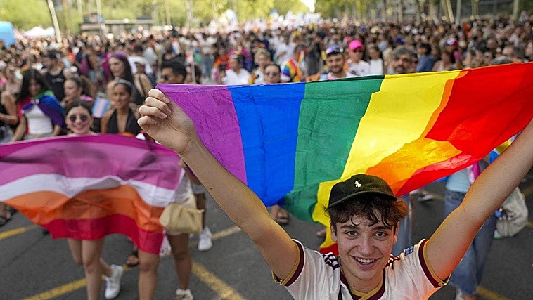 Barcelona se vuelca con el Pride: 275.000 personas reivindican los derechos LGTBI
