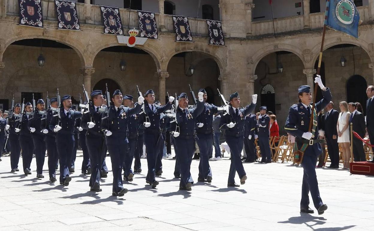 Acto de juramento de la bandera en Ciudad Rodrigo. 