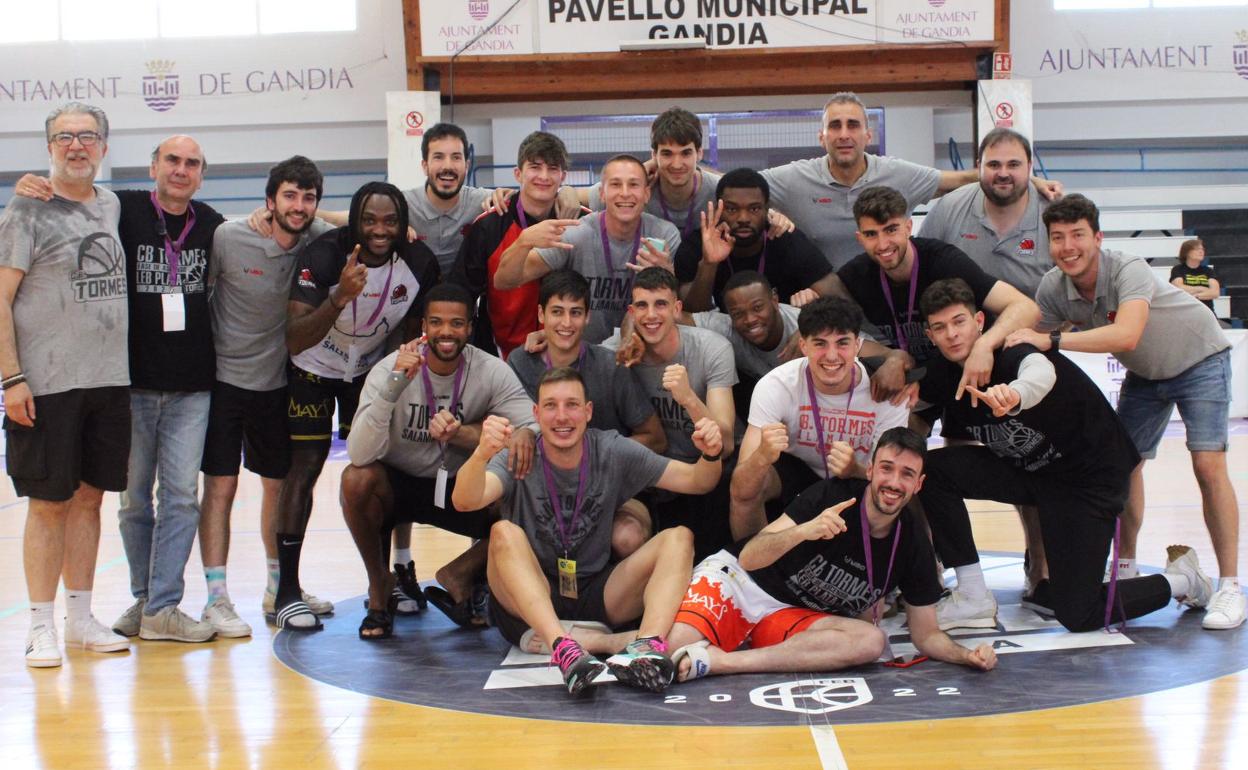 El Usal La Antigua vence al CB Pozuelo y ya es equipo de LEB Plata