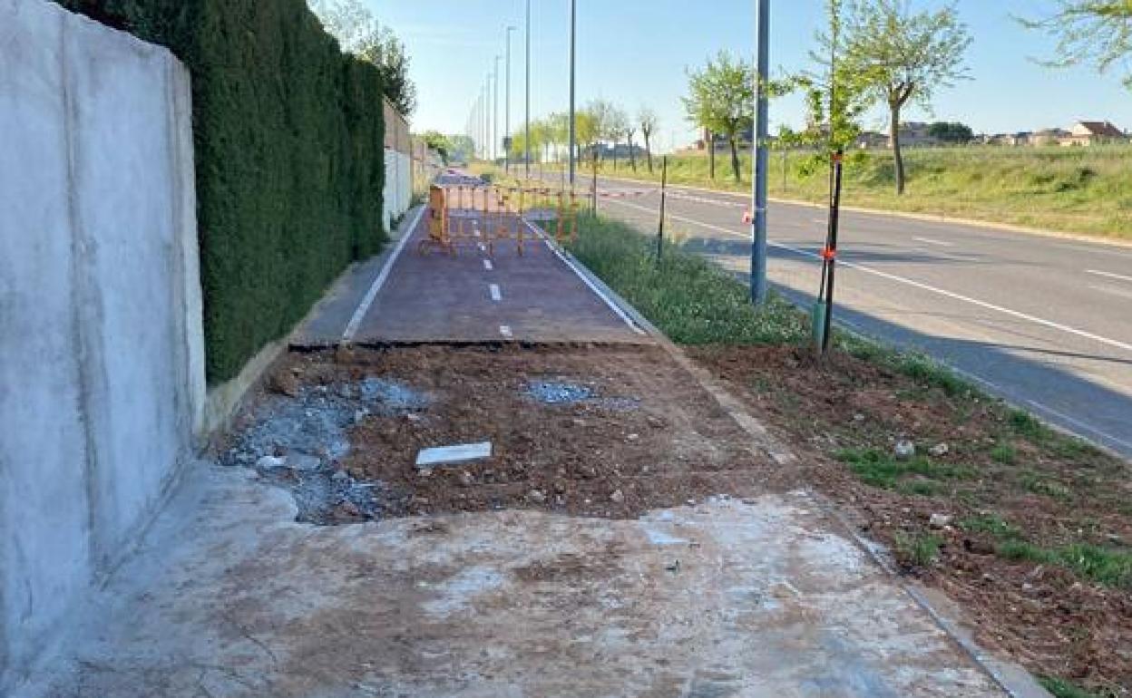 Arreglos en el carril bici. 