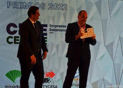 Imagen secundaria 1 - 300 empresarios celebran con CEOE Cepyme Salamanca la gran noche del empresariado