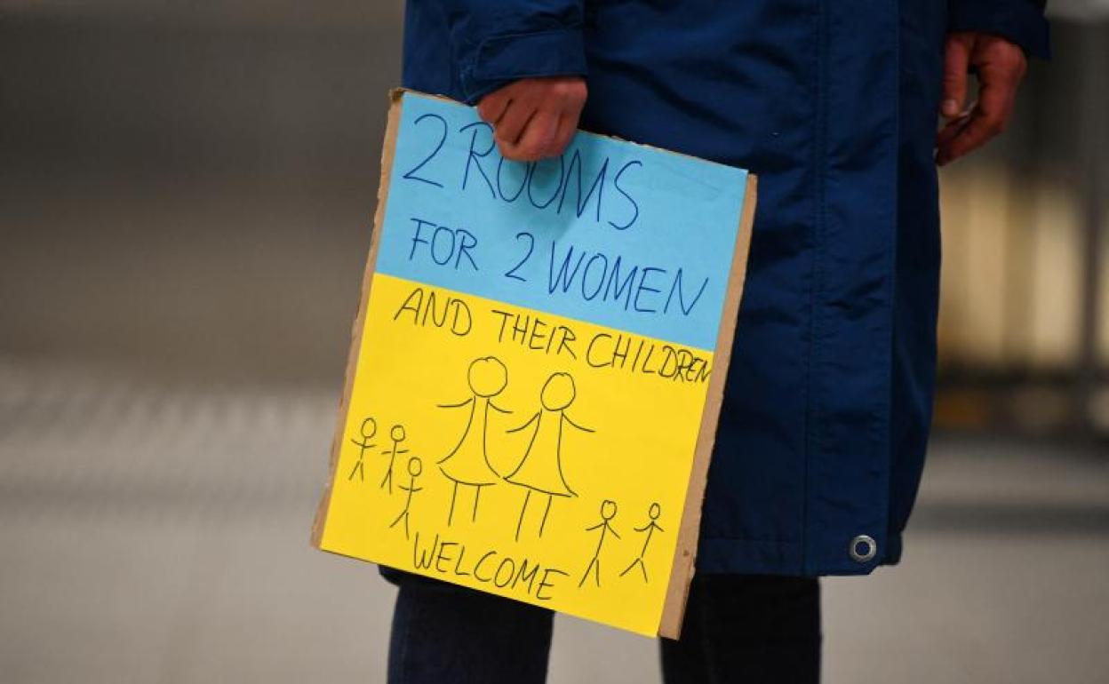 Una mujer de Berlín ofrece alojamiento a refugiadios ucranianos. 