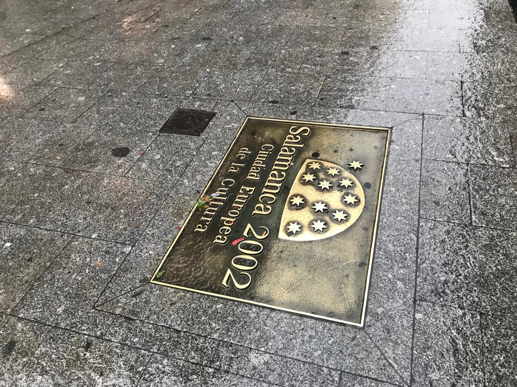 Imágenes de lluvia en la ciudad este miércoles. 