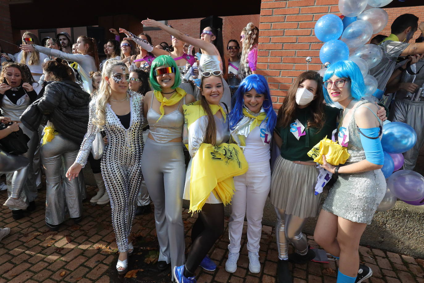 Fotos: Las fiestas de Medicina invaden el campus universitario