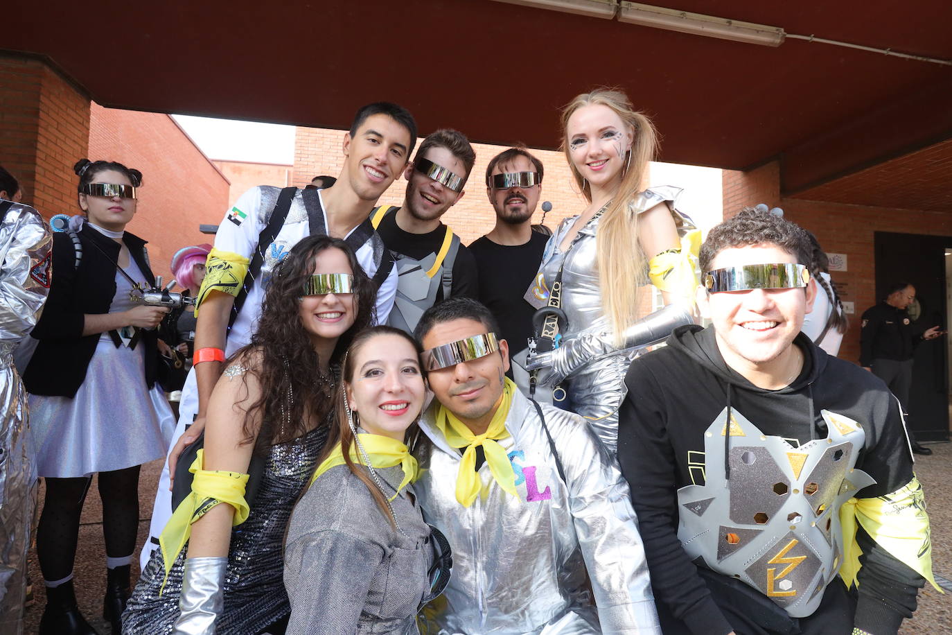 Fotos: Las fiestas de Medicina invaden el campus universitario