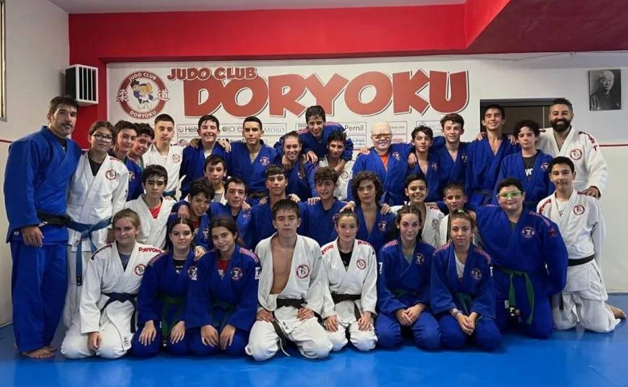 Representantes del Doryoku. 