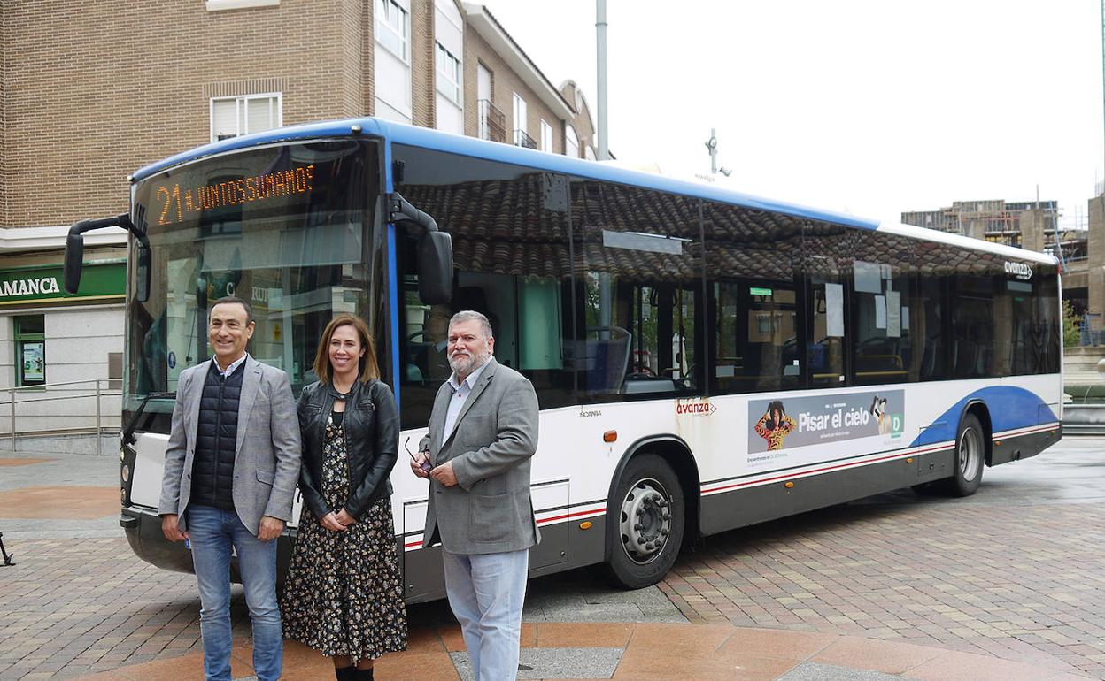 Presentación del nuevo servicio de transporte. 