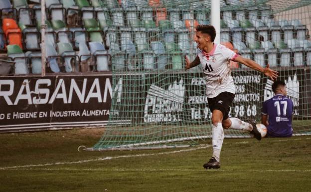 David Franco celebra su gol en el Helmántico la pasada jornada. 