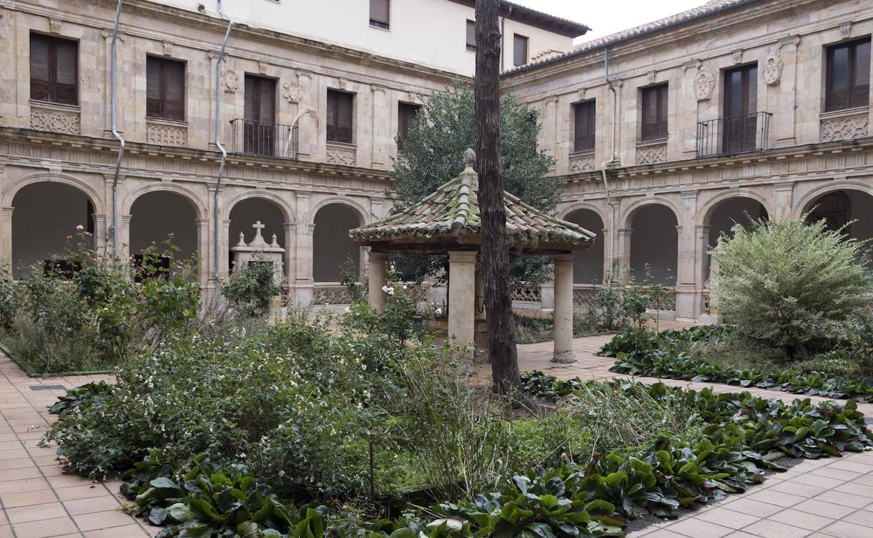 Imagen del claustro del convento de Las Úrsulas. 