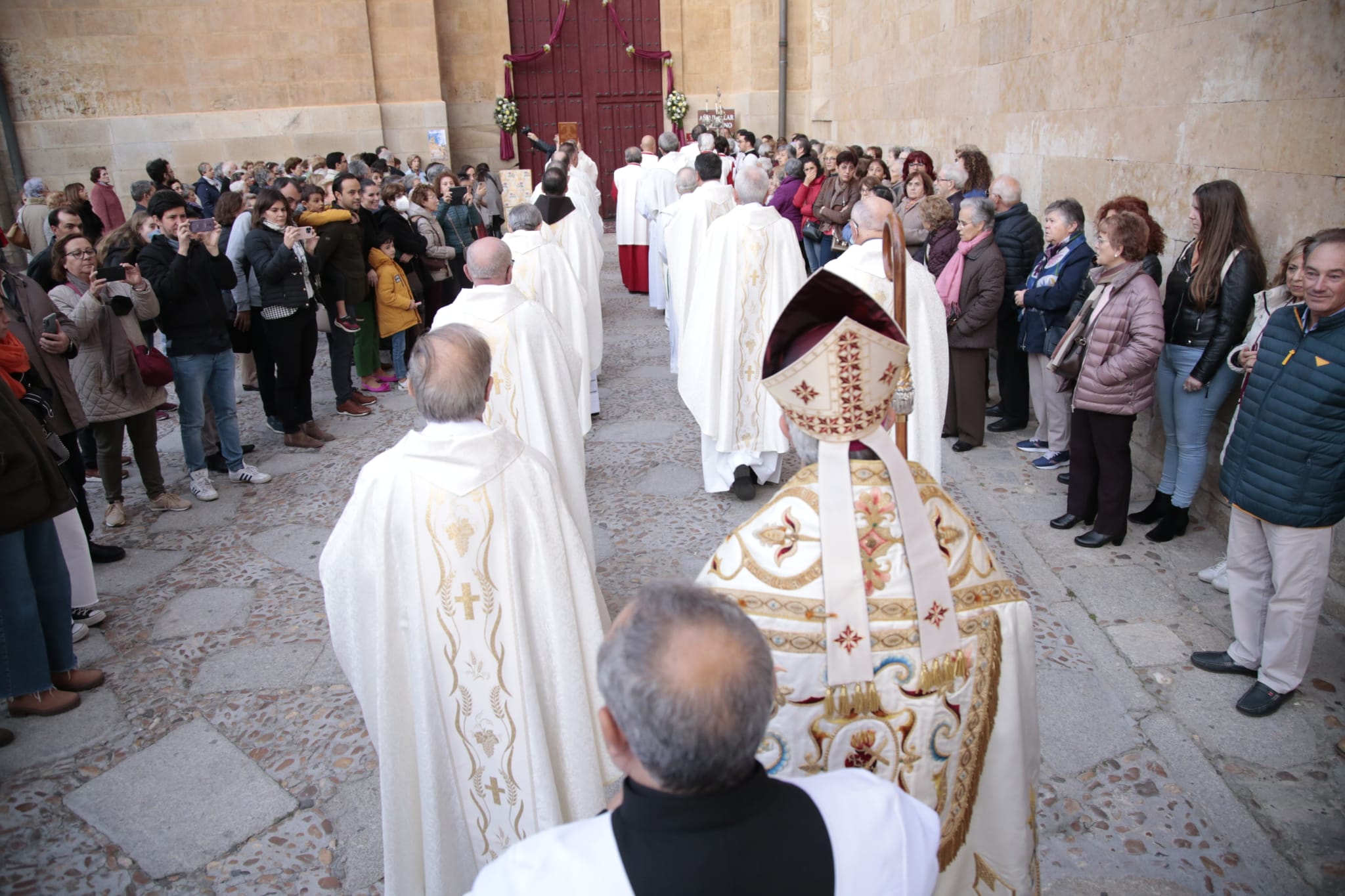 Fotos: Apertura de la puerta de Santa Lucía de la Catedral por el Año Jubilar Teresiano